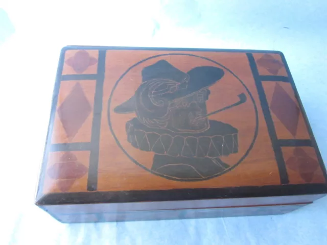8308 Kästchen Jugendstil Tabak furniert Nuß box Pfeifenraucher 13x19x7cm sign RW
