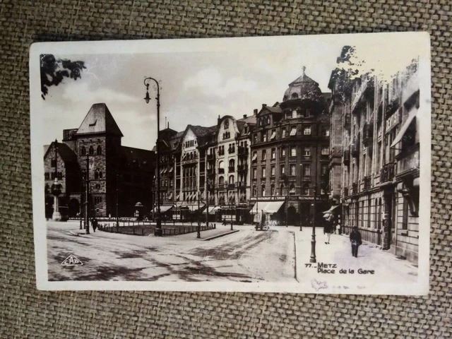 Cpa Metz Place De La Gare
