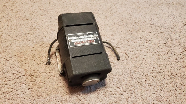 Vintage Carter Dynamotor Model 4228VS, 5.6VDC/32A Input, 420VDC/.28A Output
