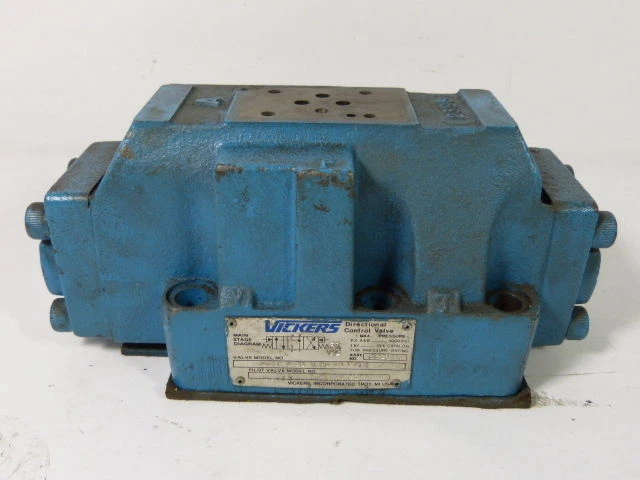 Vickers DG5S-8-6C-M-W-B-20-S324 Directional Control Valve  USED