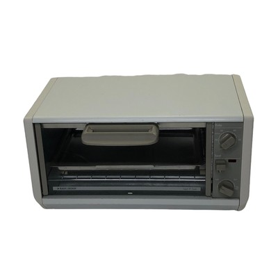 Black & Decker Spacemaker Under Cabinet Toast-R-Oven Toaster TRO200 TY1