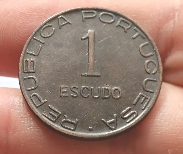 Mozambique under Portugal 1945 1 Escudo