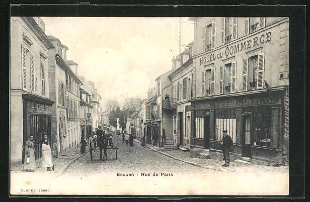 CPA Ecouen, Rue de Paris, vue de la rue