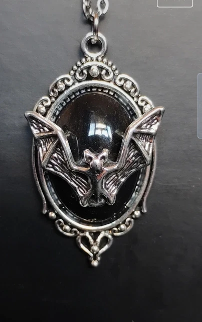 GOTHIC VAMPIRE BAT necklace black silver chain goth pagan witchcraft ...