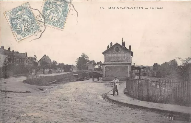 Cpa 95 Magny En Vexin La Gare