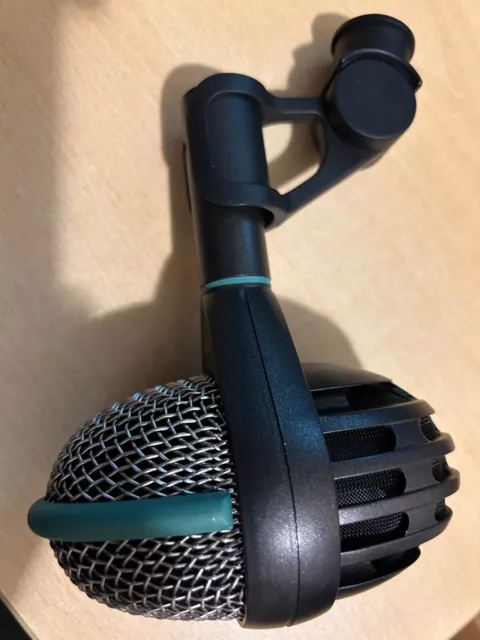 AKG D112 Microphone Bass Drum Mic