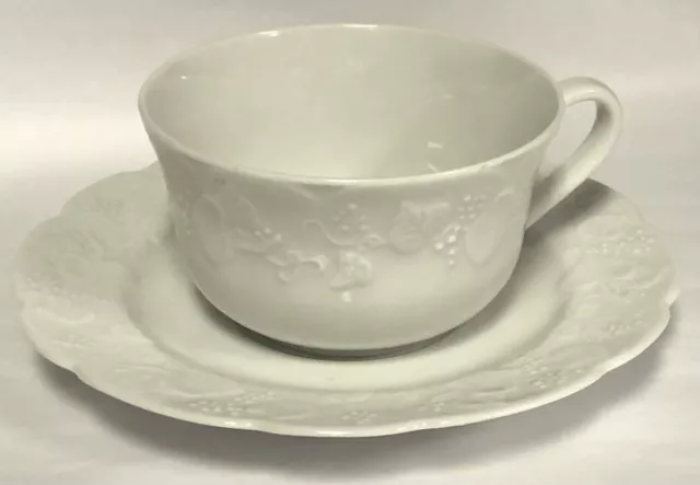 Dansk Vntg Wild Ivy Lierre Sauvage Cup Saucer Solid White Embossed Edge France