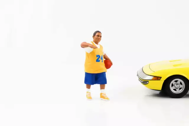 1:18 Figurine Lowriderz Man With Basketball American Diorama III Figurines