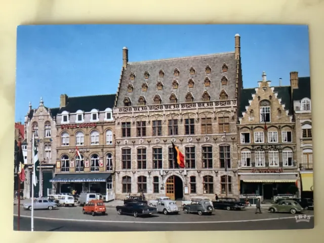 Ypres (Belgique) Hôtel de Ville