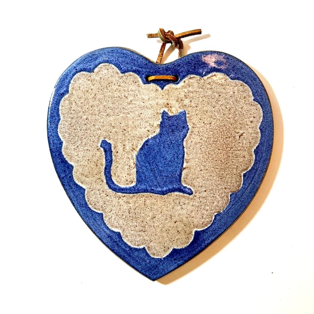 Vintage Clay City Pottery Kitty CAT Heart Shape TRIVET Wall Art Signed CCP 1983