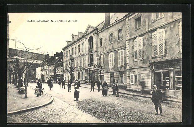 CPA Baumes-les-Dames, L´Hôtel de Ville