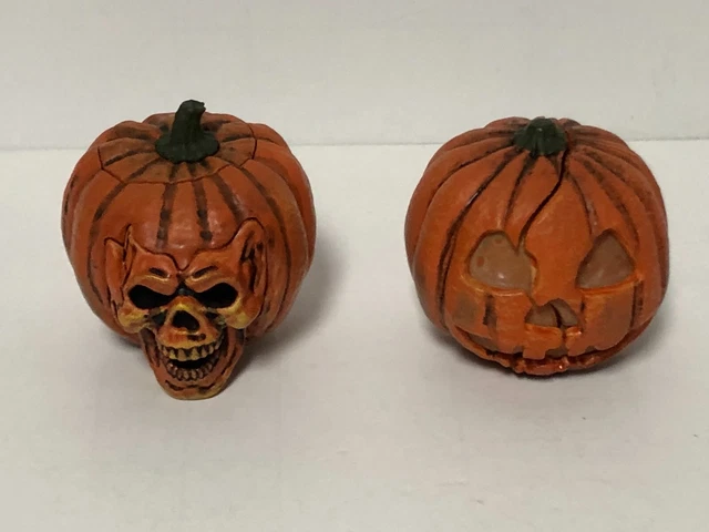 MEZCO ONE:12 MICHAEL MYERS HALLOWEEN 2 1981 ACTION FIGURE Halloween II PUMPKINS