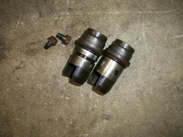 Triumph Tappet Blocks 650cc TR6 T120 1971 20