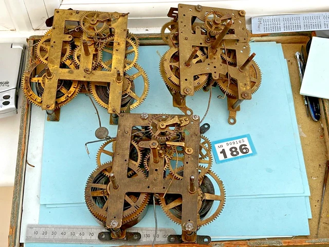 3 Vintage American USA clock movements for spare parts Job lot 3 USA clock move 3 Vintage American USA clock movements for spare parts Job lot 3 USA clock move
