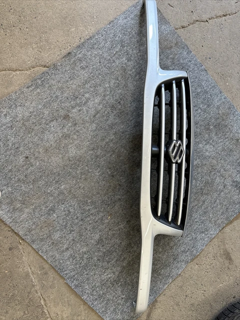 2001-2005 Suzuki XL-7 Grand Vitara Front Upper Grill Grille 1305G OEM DG1