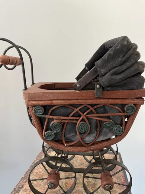 Baby Doll Carriage Buggy Stroller Pram Victorian Style Wicker & Canvas DL6