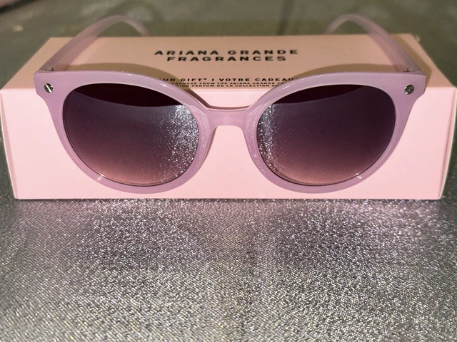 ARIANA GRANDE FRAGRANCES Pink Cloud Sunglasses Case Box  display picture 2