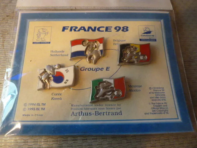 Pin's  Foot /  France 98  / Groupe  E /  Lot De 4 /  Arthus Bertrand