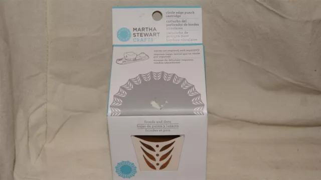 Punzón de borde circular MARTHA STEWART - FRONDAS Y PUNTOS - caja