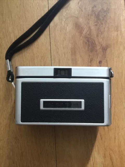 Kodak Instamatic  Vintage Camera 104 In Case Untested 2