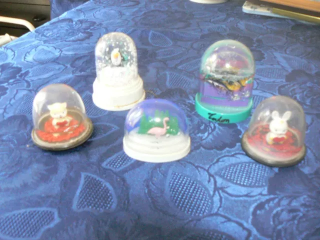 5 Anciennes Boules Neige Collection Vintage Animaux Lapin Chat Pingouin Dauphin