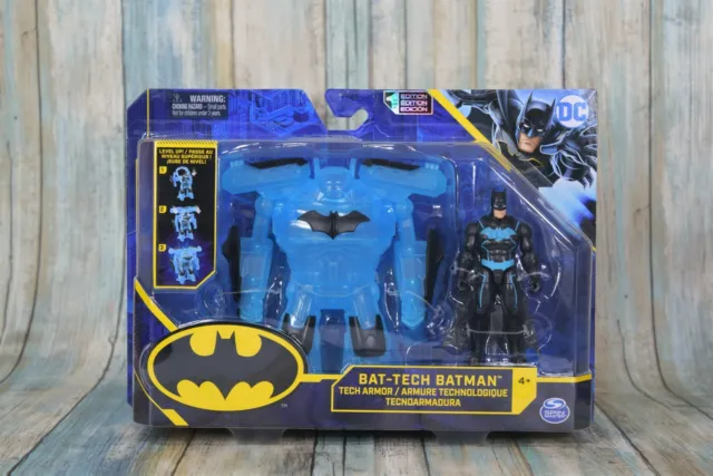 DC Comics BAT-TECH Batman Figure Deluxe Caped Crusader Tech Armor 1st Edition