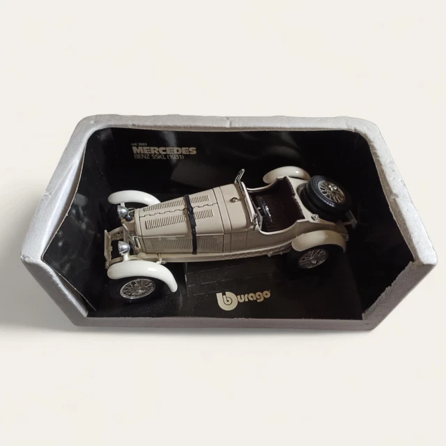 Voiture Miniature Mercedes-Benz SSKL 1931 - Bburago échelle 1:18 - Occasion - Modèle Blanc Et Noir