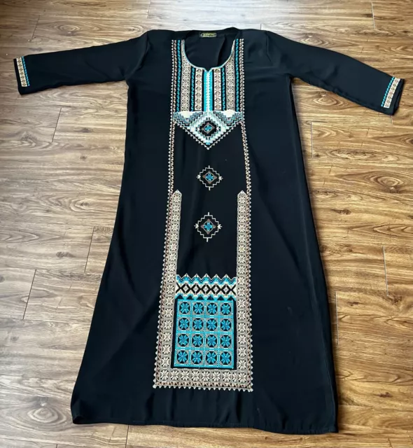 Women Embroidered Thobe caftan  Traditional  Kaftan Embroidery ARABIAN UEA