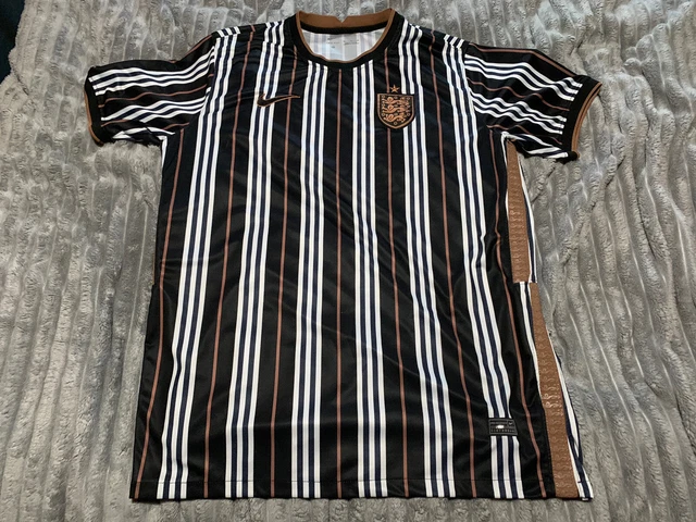 Nike burberry shirt outlet