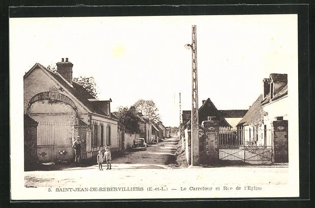 CPA Saint-Jean-de-Rebervilliers, Le Carrefour et Rue de l´Eglise