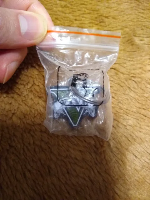 [BRAND NEW IN BAGGIE] Grand Theft Auto V Keychain GTA 5 Official Promo Authentic
