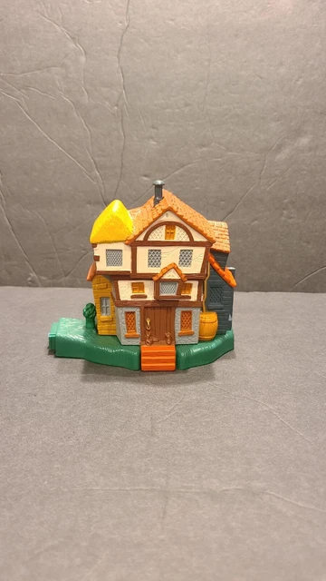 The Burrow Harry Potter Polly Pocket Playset 2001