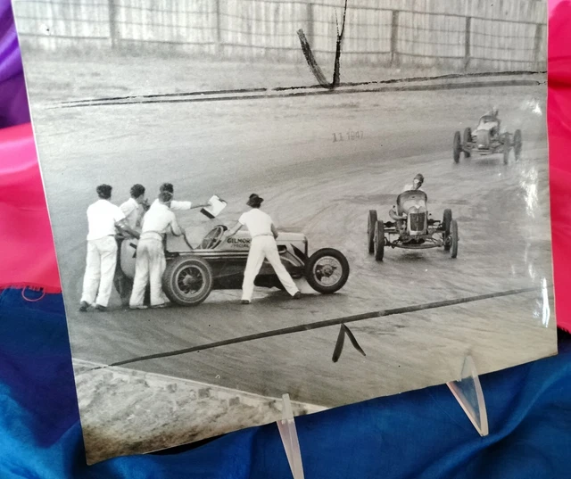 1937 George Robson Jimmy Miller Midget Racing Close Brush Stalled Car Tony West