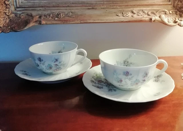 2 tasses à café Porcelaine de Limoges "Bernardaud" modèle Gabrielle