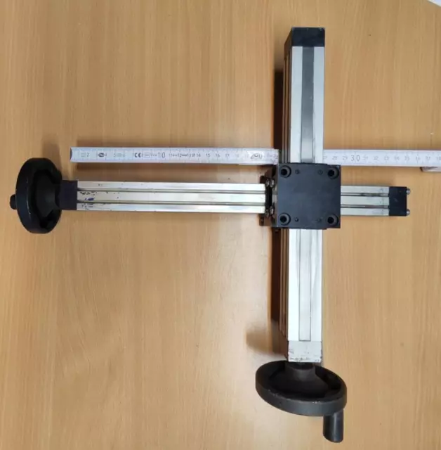 Linear Führung 30mm; Länge ca. 320 mm; mit Kurbel;