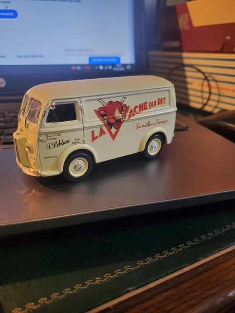 Figurine CORGI 1/43 Fourgon PEUGEOT D3A Pub ATLANTIC - Collection Métal