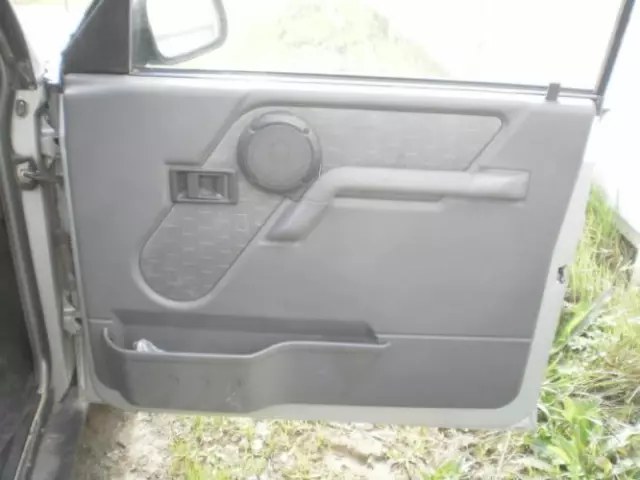 Panneau de porte avant droit LAND ROVER DISCOVERY 1 ALR8576