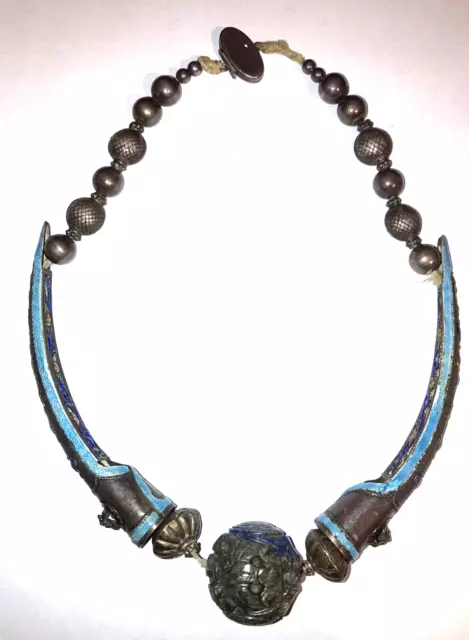 Fine antique 19thc Chinese silver large carved lapis globe bead enamel necklace