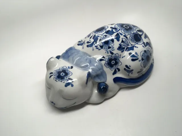 VTG  Blue & White Chinoiserie Porcelain “Sleeping Cat” Figurine-LARGE 10” -MINT