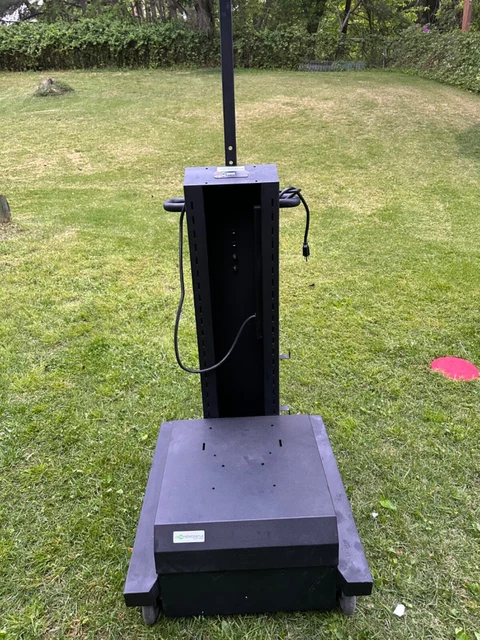 Newcastle Systems Mobile Powered Workstation