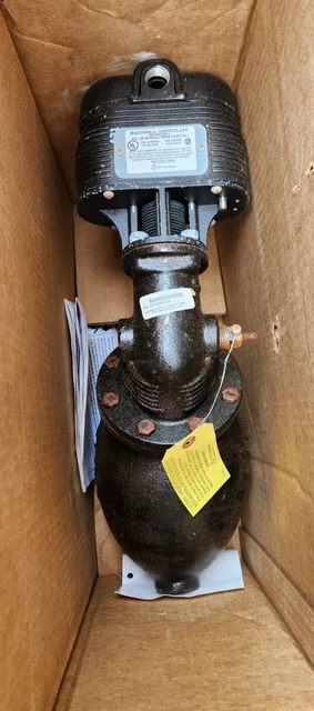 McDonnell & Miller 162500 Model 93M - LWCO & Pump Controller