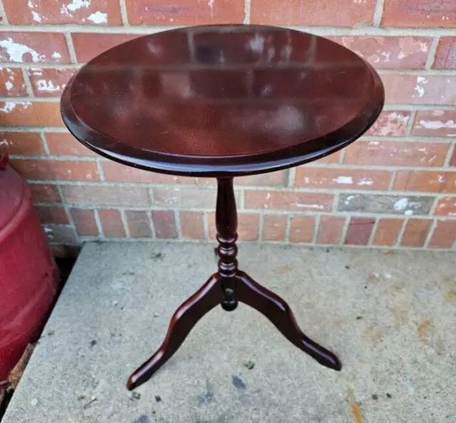 Vintage Mahogany Stained Plant Stand Side Table Fern Stand 3 Leg Pedestal