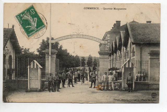 Theme MILITARY LIFE BARRACKS CPA 55 COMMERCE Quarter Margueritte entrance soldiers