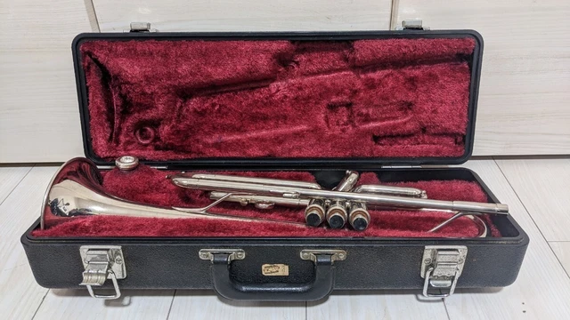 YAMAHA YTR-1310 Trumpet with Hard Case Silver Nickel Brass working