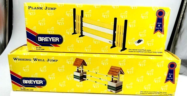 Vtg Breyer #7626  and #7622 Traditional Horse  Wishing Well &Plank Jump Kit 1994