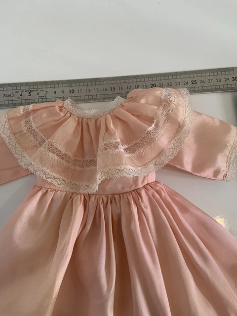 Belle Robe Tissu Soyeux Et Dentelles Pour Poupee Ancienne Jumeau,Steiner, Sfbj 2