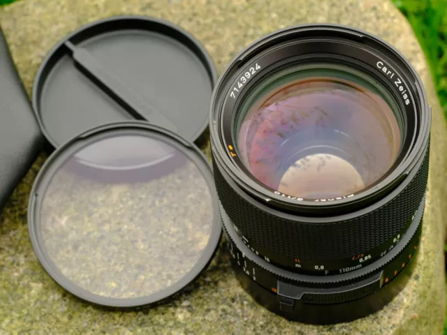 HASSELBLAD Carl Zeiss PLANAR® T* 2/110 FE mit Zubehörpaket (Geli und Filterset)