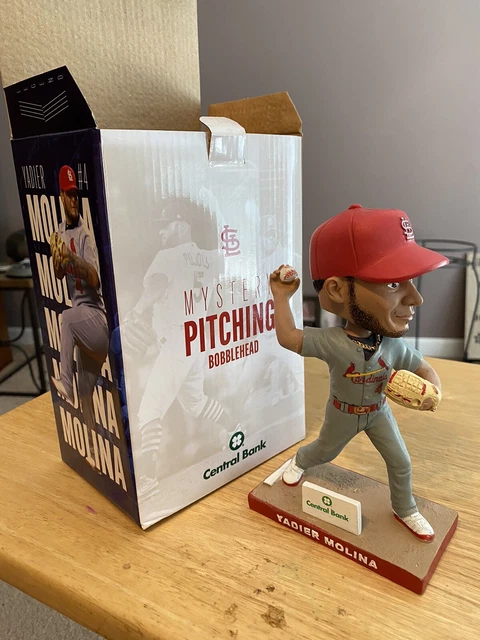 STL CARDS, YADI MOLINA mystery pitching BOBBLEHEAD, cardinals NEW pitcher 4/1/23