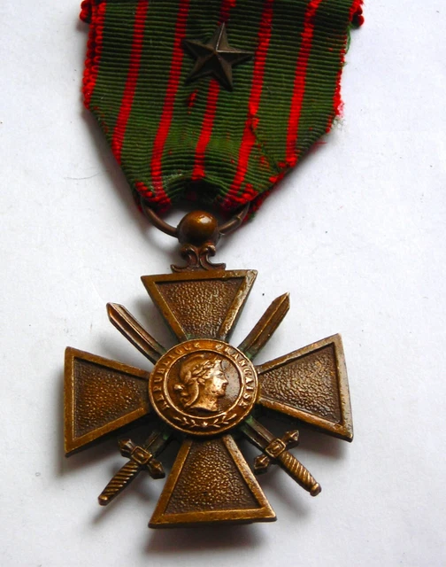 Croix De Guerre 1914-1917 Avec Une Citation – Médaille Française D'occasion, état Usé