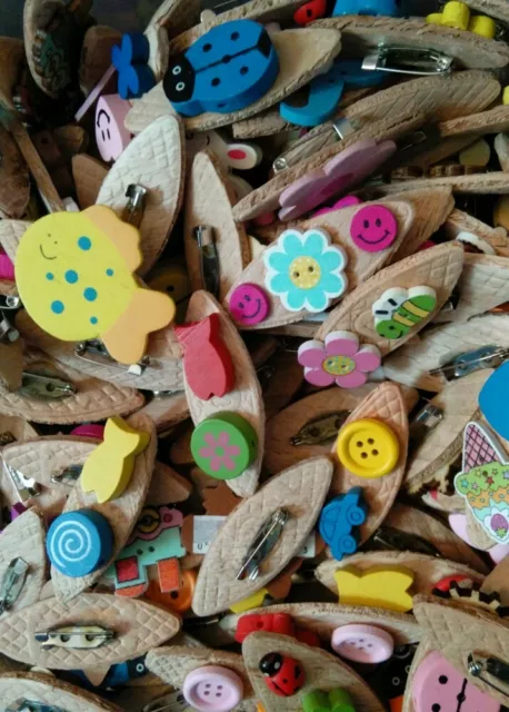 LOTTO LAVORO 50 SPILLE IN LEGNO BAMBINI NUOVE/FATTE A MANO (borse per feste, feste ecc.